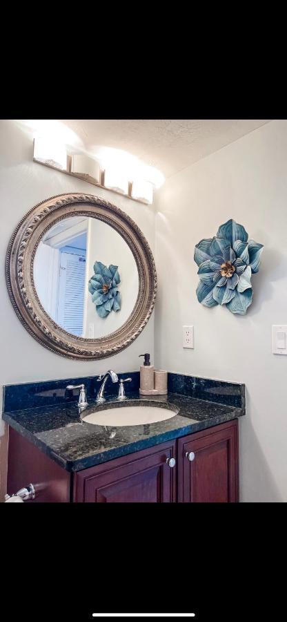 Knot A Care Remodeled Direct Water Access Condo With Ocean And Pool Views Now Sleeps Six Marco Island Exterior photo