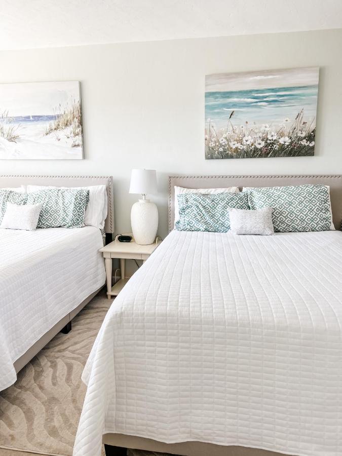 Knot A Care Remodeled Direct Water Access Condo With Ocean And Pool Views Now Sleeps Six Marco Island Exterior photo